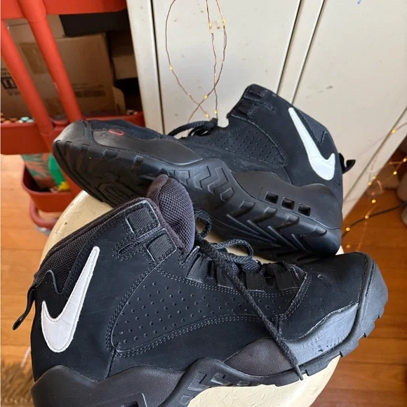 Nike Air Darwin AJ9710-002 - Picture 4 of 16